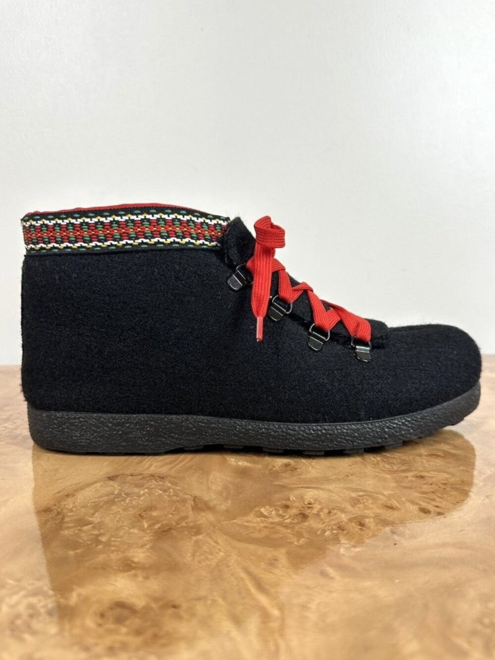 Vintage Nye Nesna Lobben Wool Boots EU 40 Black Red Norway Nordic Apres Ski